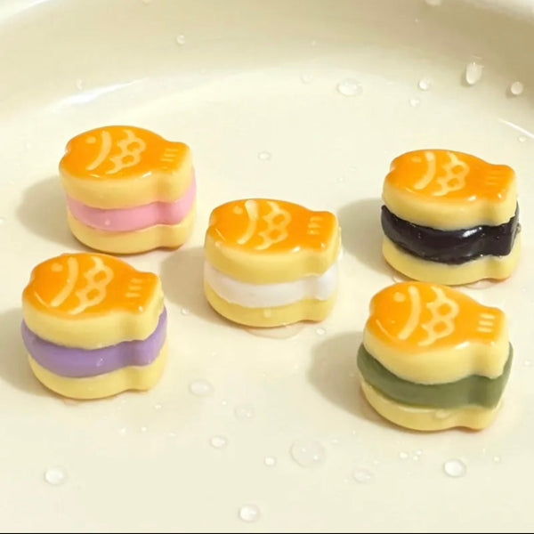 Lulusquishy- 4pcs Super Small Taiyaki Stress Relief Squishy Toy Decompression toys